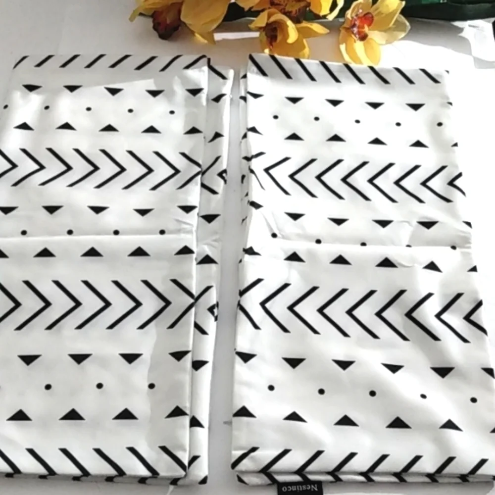 BLACK & WHITE DECORATIVE AZTEC ACCENT PILLOW COVERS 2-PC SET  SIZE 20 x 20 NWT - Picture 6 of 7